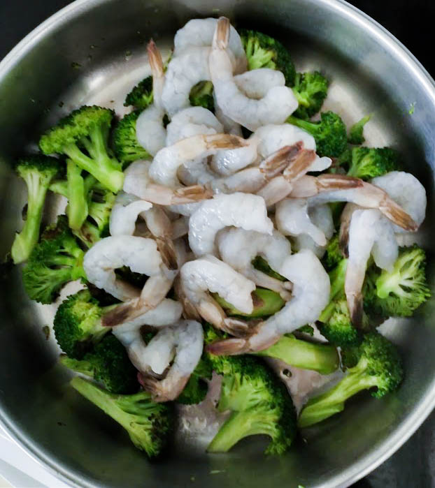 add raw shrimp to skillet